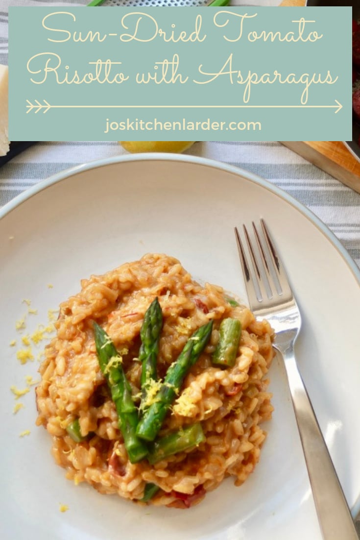 Delicious Sun-Dried Tomato Risotto with Asparagus makes wonderful seasonal dinner ready in 30 minutes. You\'ll love this marriage of two distinct flavours. Keep it veggie or add some pan fried chorizo slices for that extra something! #risotto #sundriedtomatorisotto #sundriedtomatoes #asparagus #veggiedinner #30minutemeal